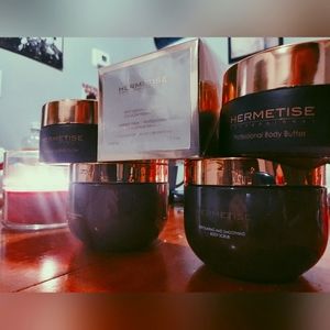 2 Body Scrubs, 2 Body Butters, 1 Face Mask